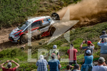 2018-06-10 - Ott Tanak e il navigatore Martin Jarveoia su Toyota Yaris WRC alla PS18 - RALLY ITALIA SARDEGNA WRC - RALLY - MOTORS